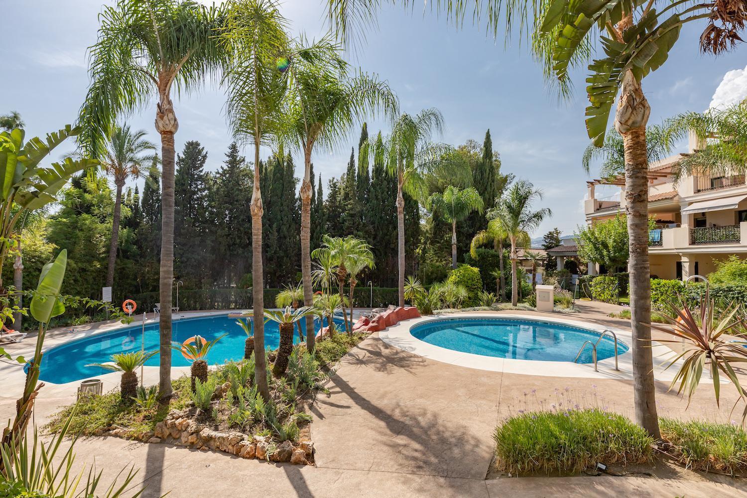 Apartamento Hacienda El Palmeral Puerto Banus Marbella Exterior photo